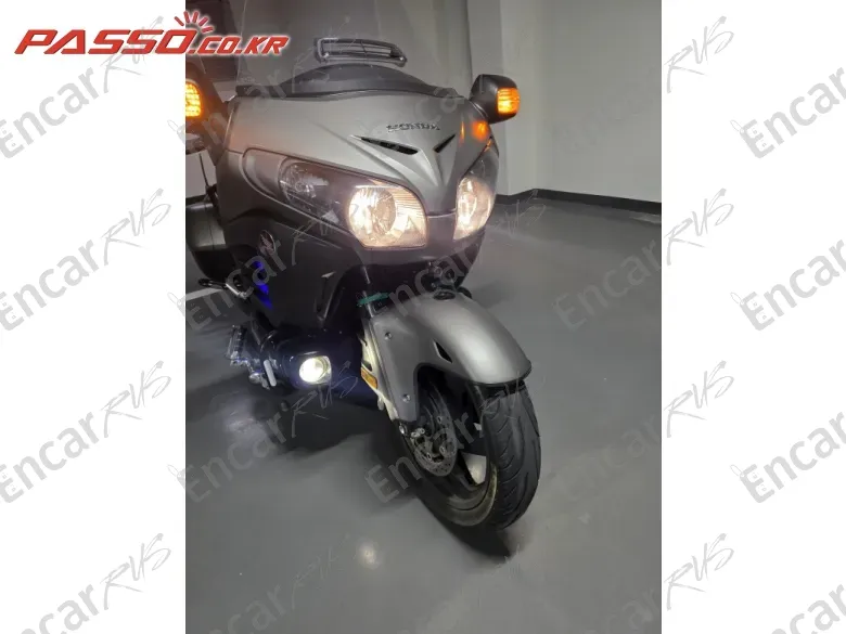 Honda Goldwing F6b - фото 6