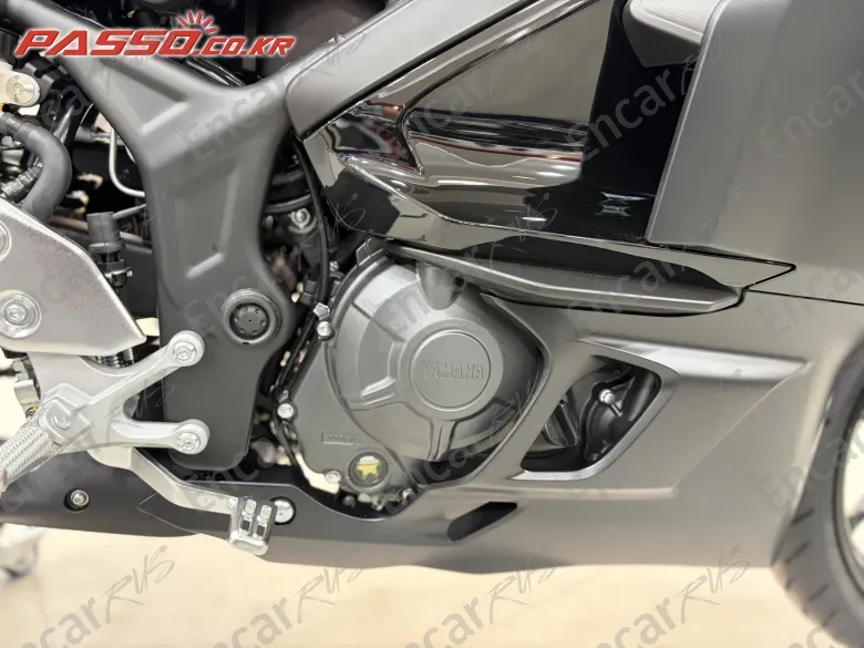 YAMAHA YZF R3 - фото 4