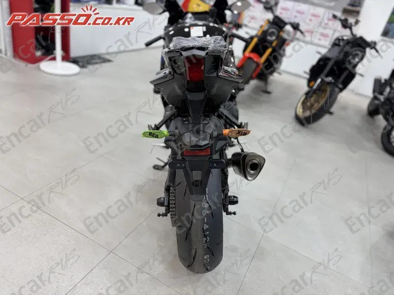 YAMAHA YZF R9 - фото 2