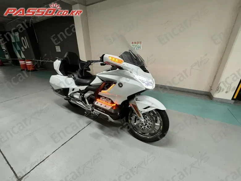 HONDA GOLDWING TOUR DCT AIRBAG - фото 0
