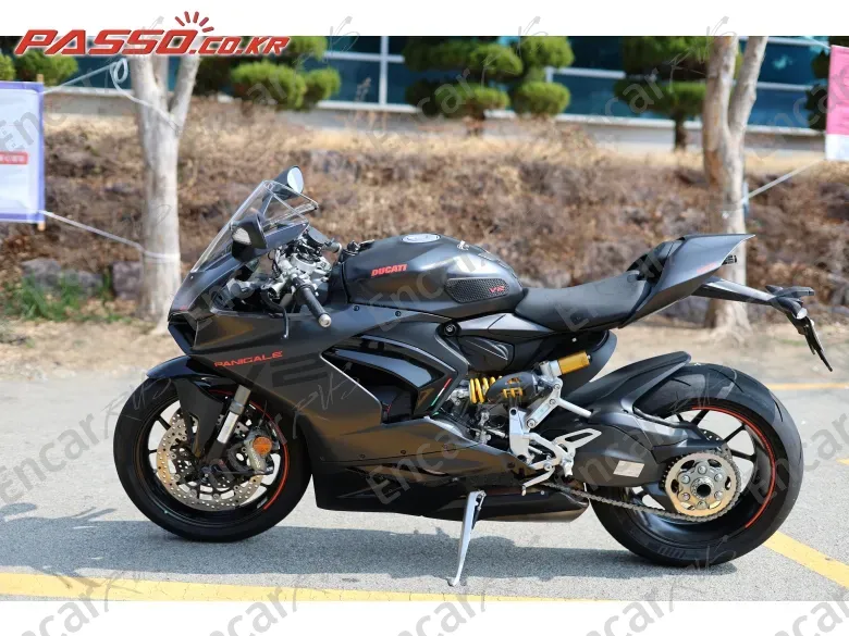 DUCATI PANIGALE V2 - фото 4