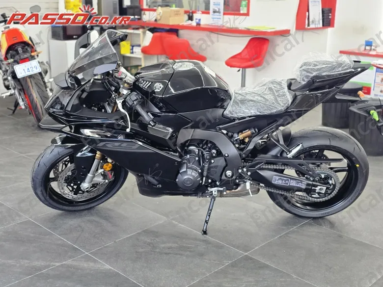 YAMAHA YZF R9 - фото 1