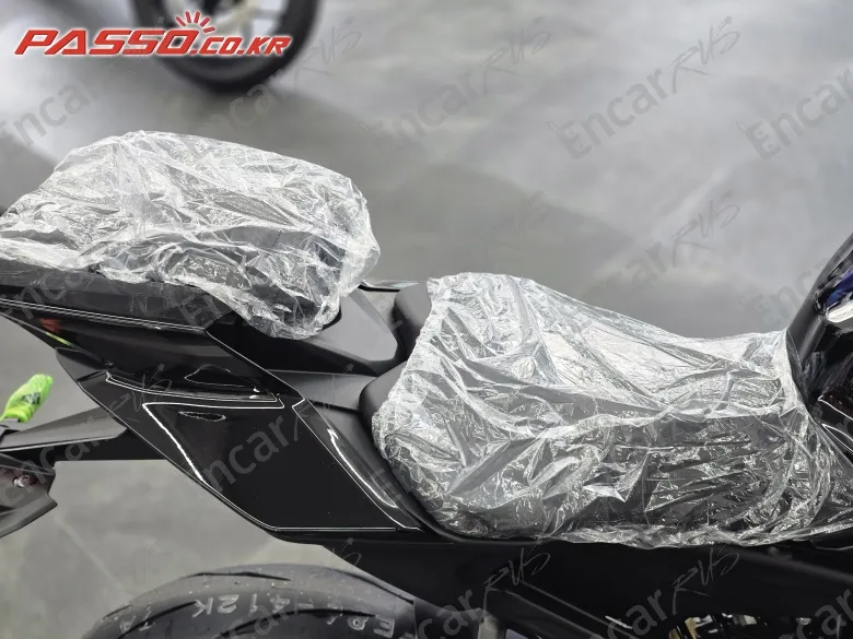YAMAHA YZF R9 - фото 5
