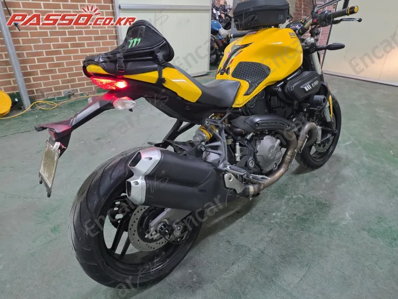 Ducati Monster 821 - фото 6