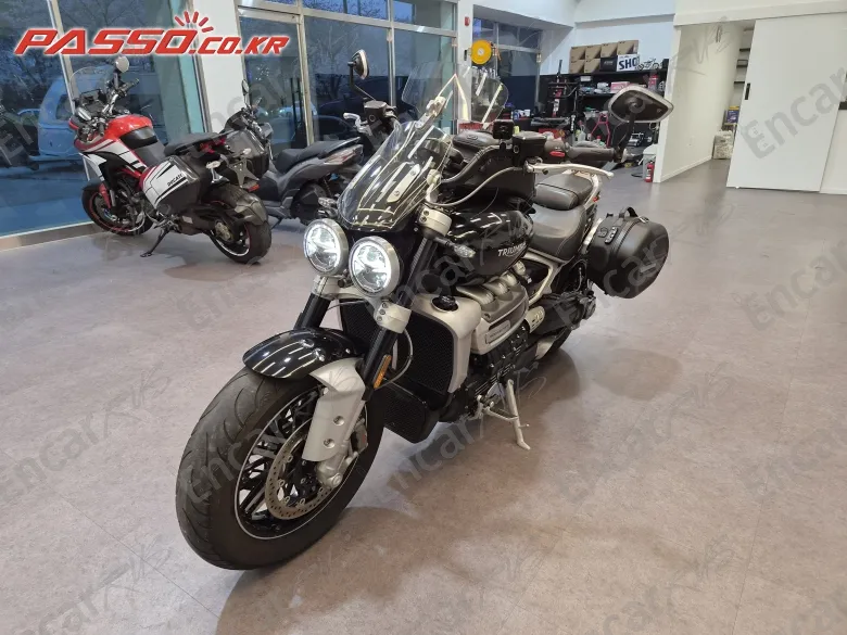 Triumph Rocket Ⅲ Gt - фото 3
