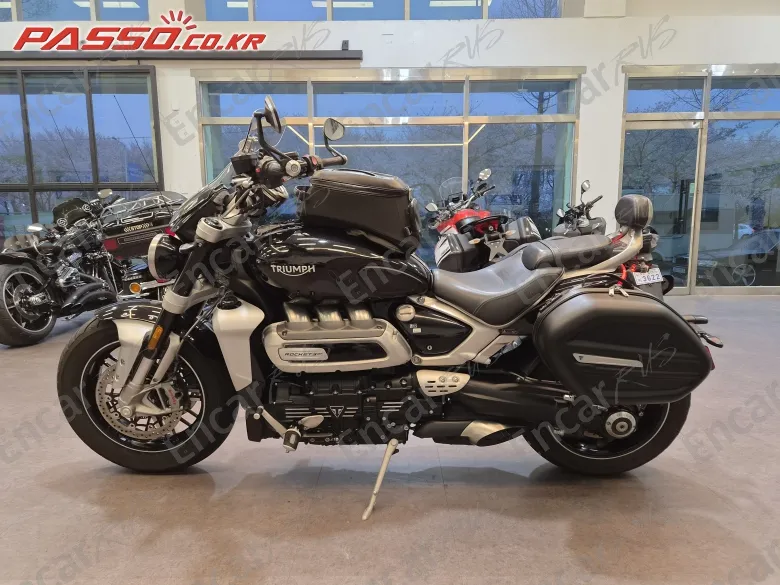 Triumph Rocket Ⅲ R - фото 1