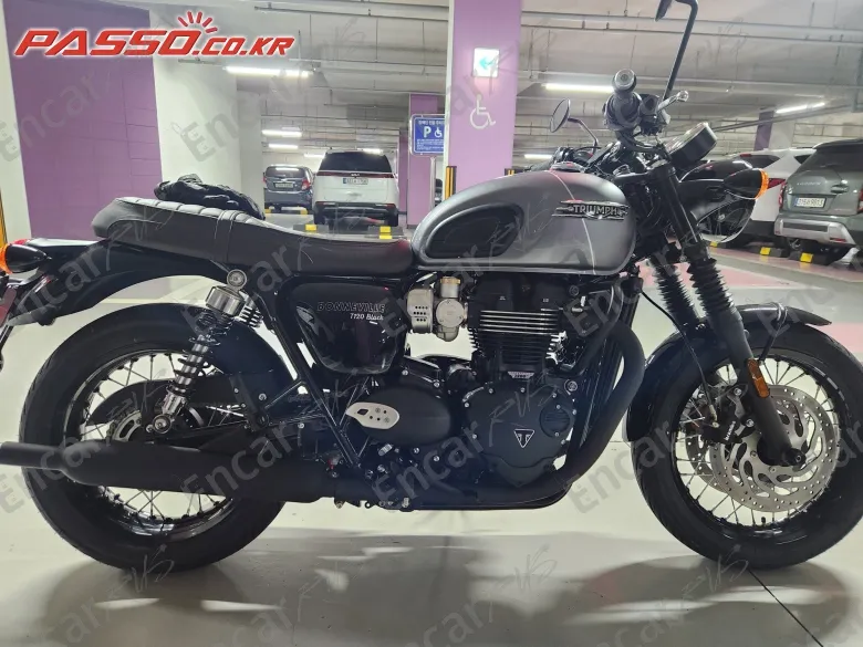 Triumph Bonneville T120 Black - фото 0