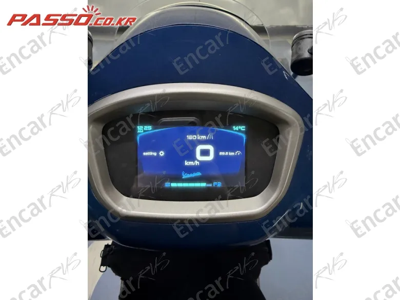 Vespa Gts 300 Super Tech - фото 6