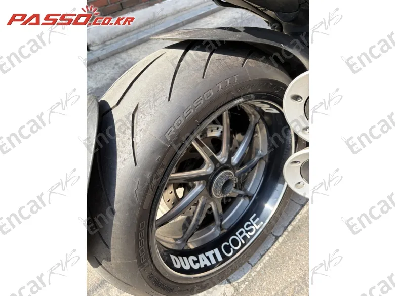 Ducati Diavel Carbon - фото 5