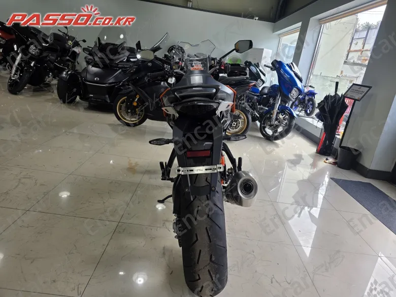 Ktm 1290 Super Duke Gt - фото 2