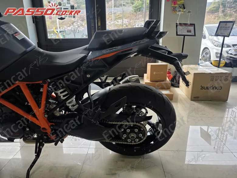 Ktm 1290 Super Duke Gt - фото 3