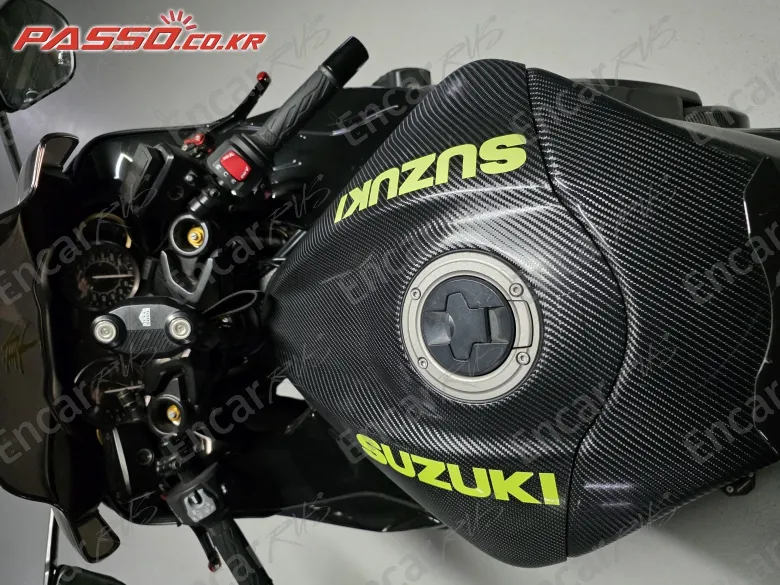 SUZUKI GSX R 1300 HAYABUSA - фото 4
