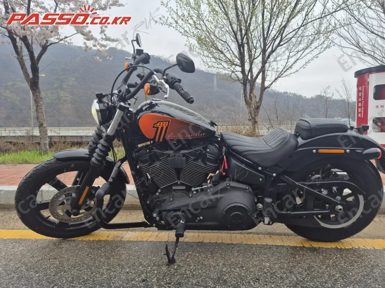 HARLEY-DAVIDSON STREET BOB 114 - фото 1