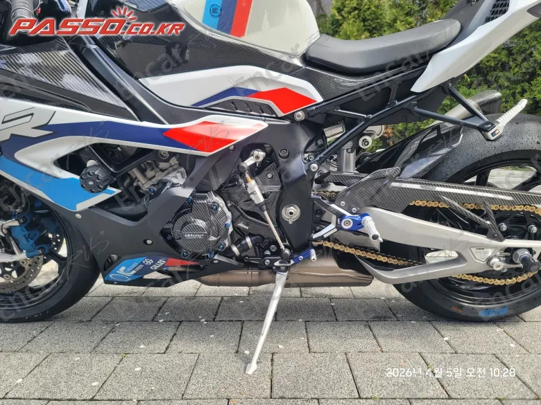 Bmw M 1000 Rr - фото 4