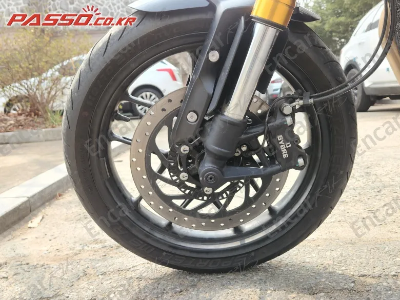 Triumph Speed 400 - фото 5