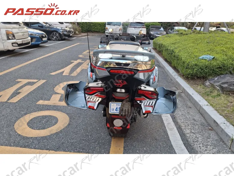 Brp Can-Am Spyder F3 Limited - фото 2