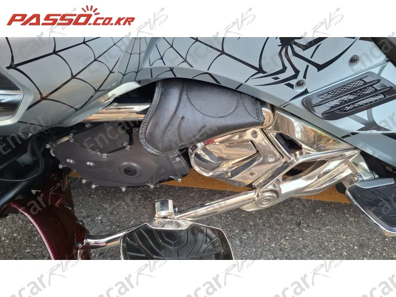 Brp Can-Am Spyder F3 Limited - фото 4