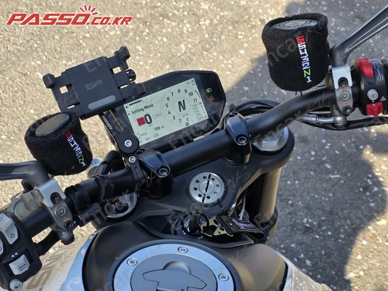 Ducati Monster 937 - фото 3