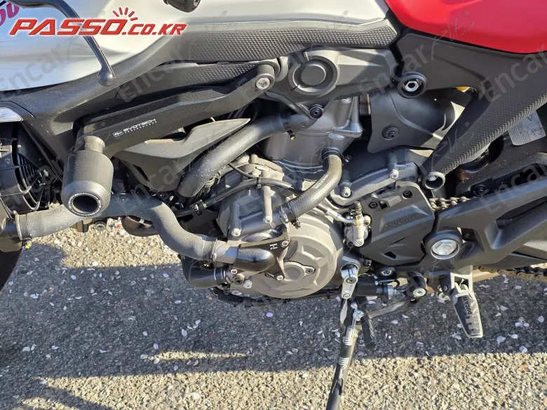 Ducati Monster 937 - фото 4