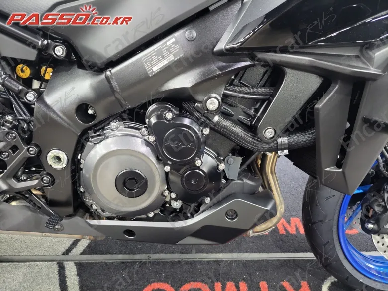 SUZUKI GSX S 1000 GX - фото 4