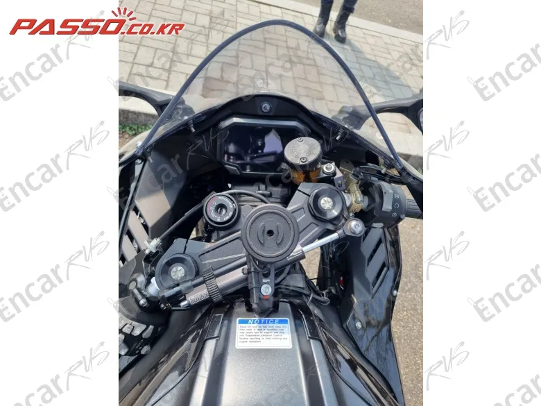 Kawasaki Zx 10 R - фото 3