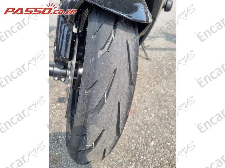 Kawasaki Zx 10 R - фото 5