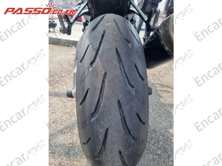 Kawasaki Zx 10 R - фото 6