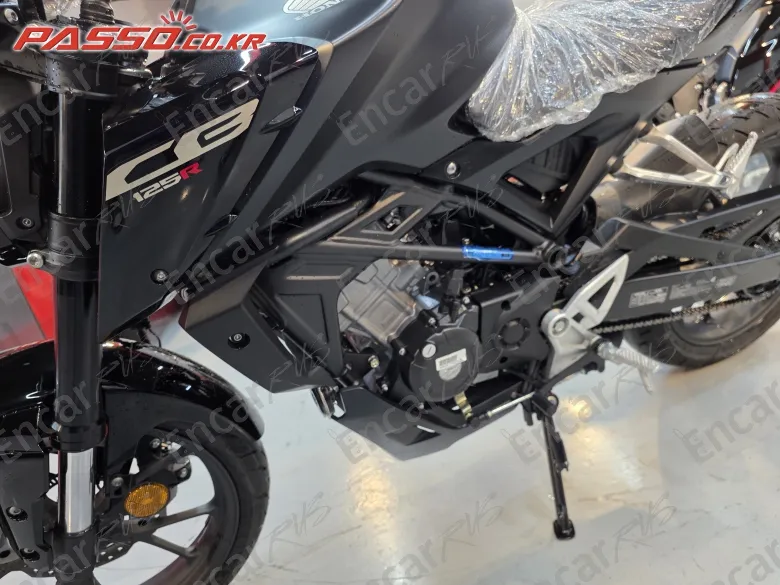 Honda Cb 125 R - фото 4