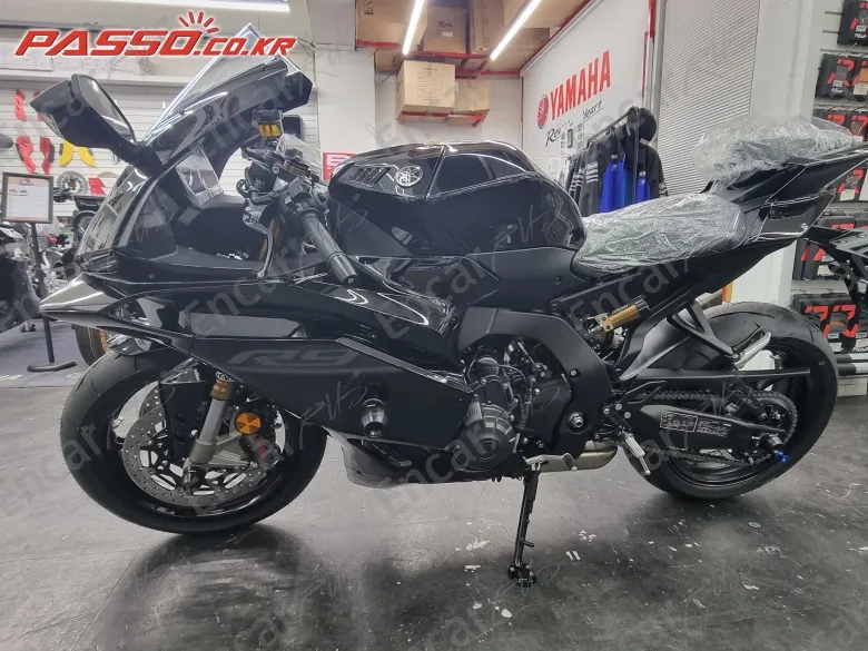 YAMAHA YZF R9 - фото 1