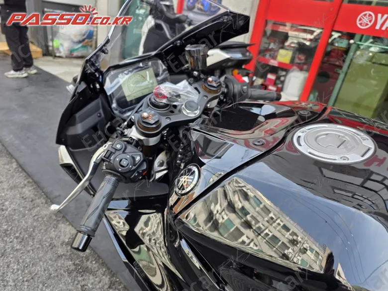 Yamaha Yzf R9 - фото 3
