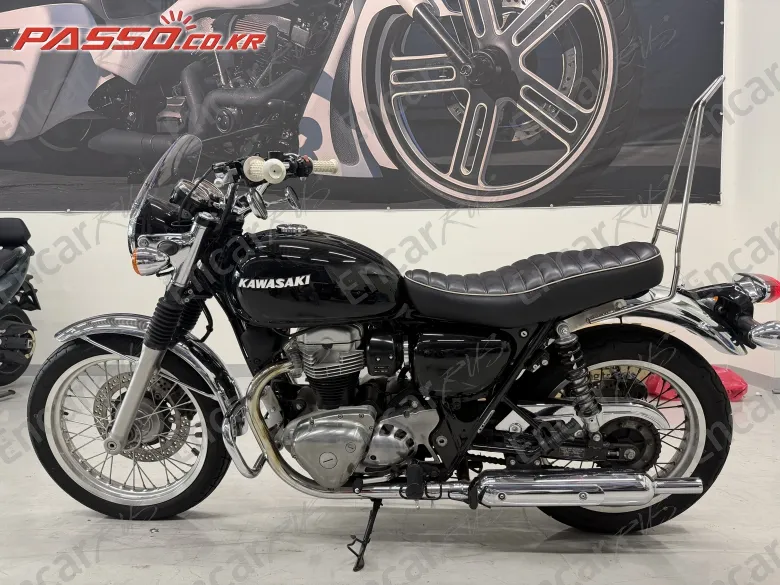 Kawasaki W 800 - фото 1