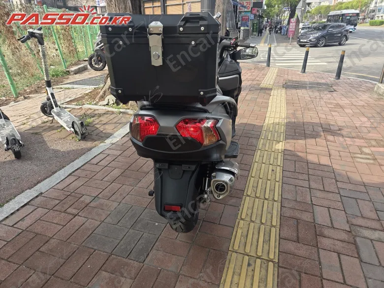 Suzuki Burgman 650 Executive - фото 2