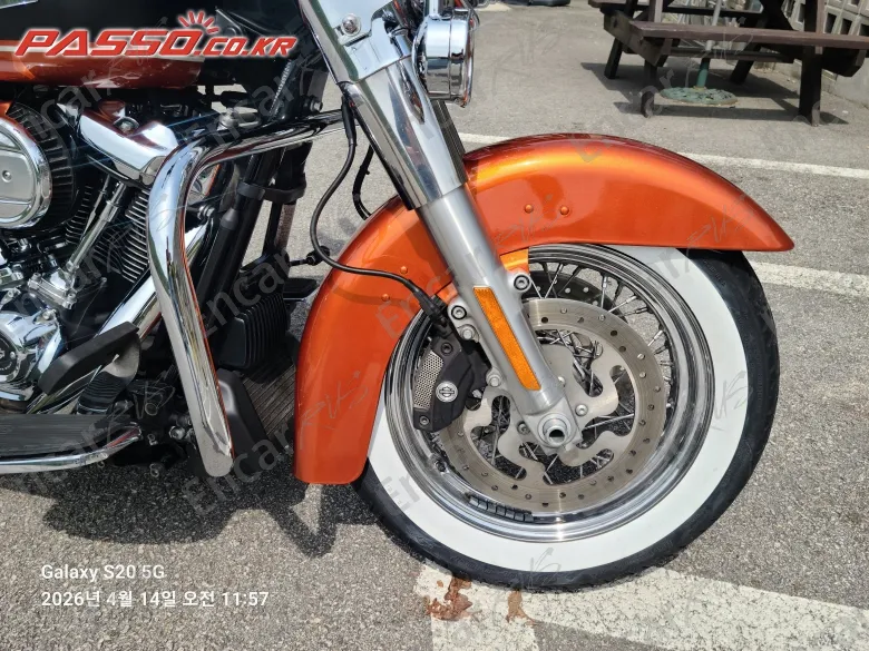 Harley-Davidson Electra Glide Highway King - фото 5