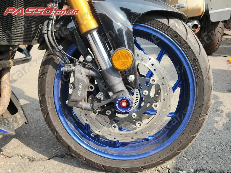 Suzuki Gsx S 750 - фото 5