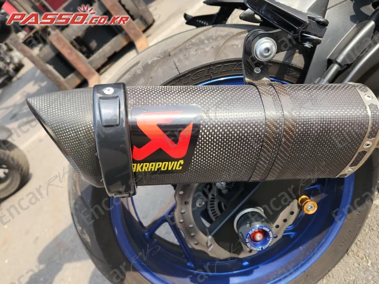 Suzuki Gsx S 750 - фото 6