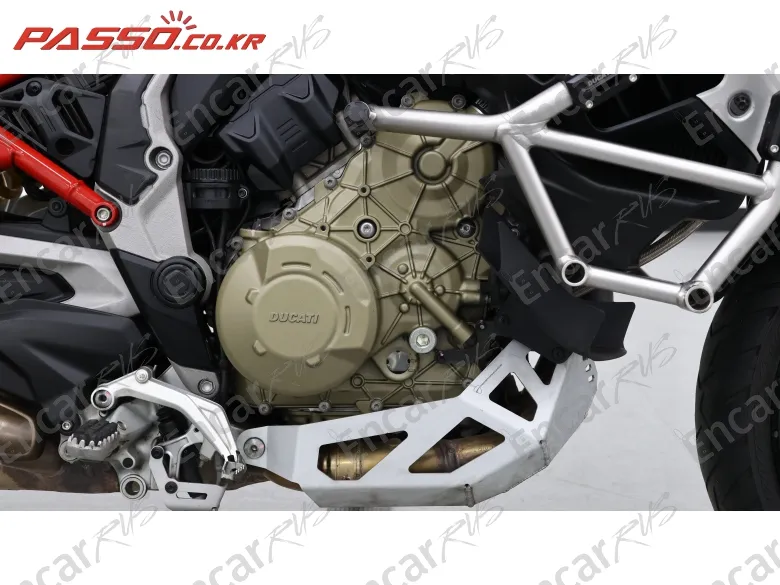 Ducati Multistrada V4 S - фото 4