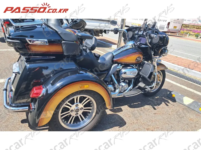 Harley-Davidson Flhtcutg Tri Glide Ultra Classic - фото 0