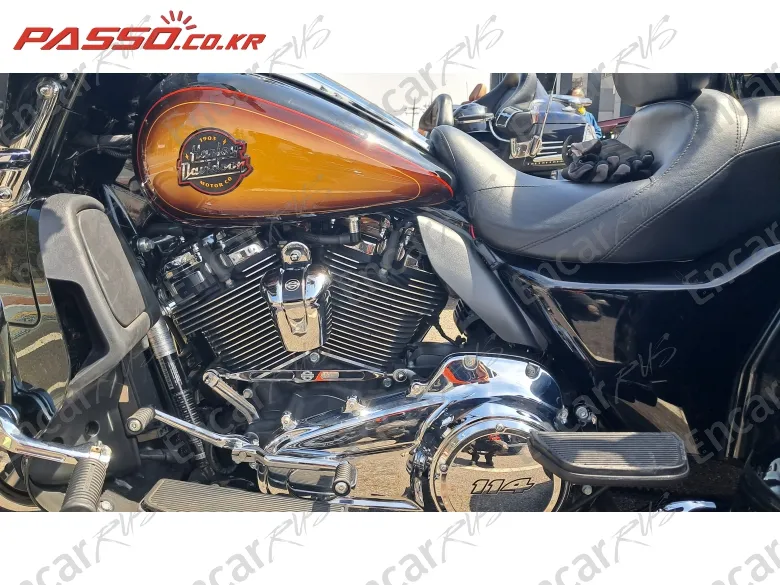 Harley-Davidson Flhtcutg Tri Glide Ultra Classic - фото 4