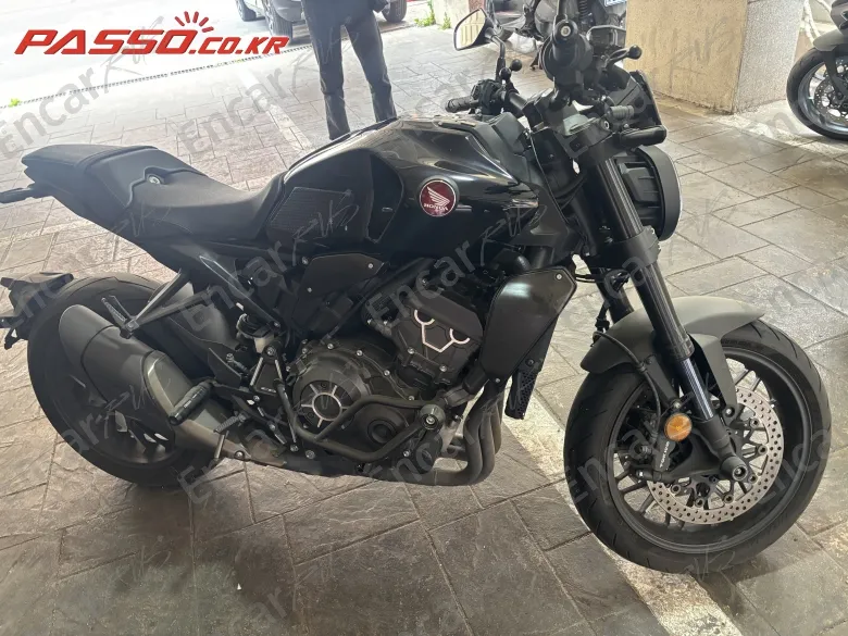 Honda Cb 1000 R - фото 0