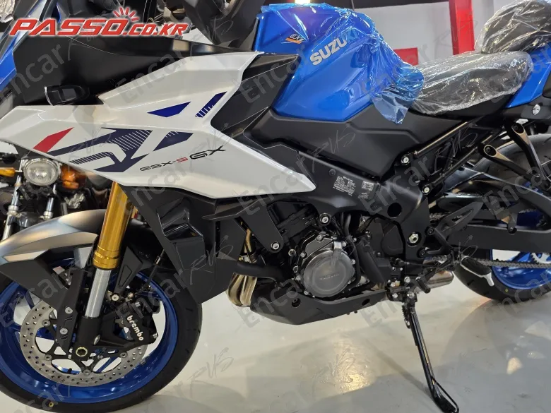Suzuki Gsx S 1000 Gx - фото 4