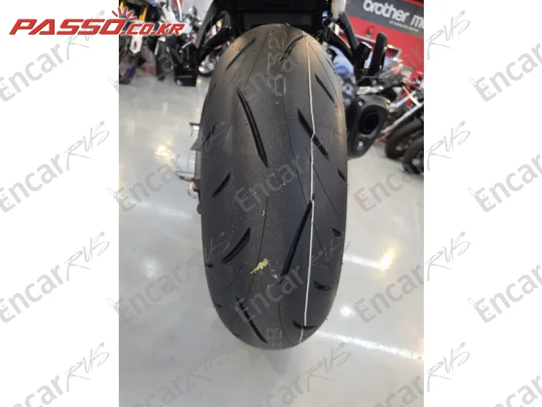 Suzuki Gsx S 1000 Gx - фото 5