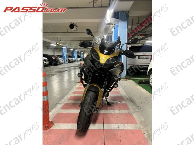 BMW F 900 XR - фото 1