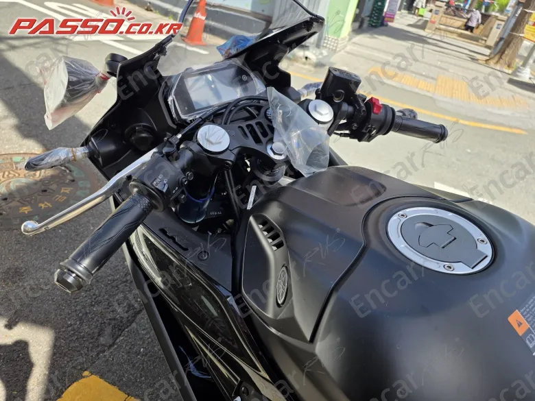 Yamaha Yzf R3 - фото 3