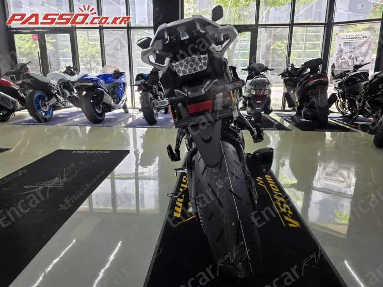 Suzuki Gsx S 1000 Gx - фото 2
