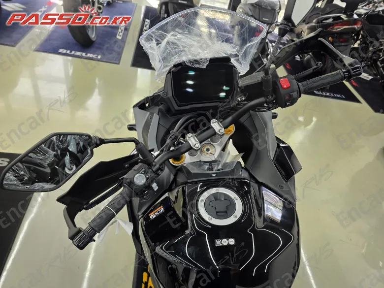 Suzuki Gsx S 1000 Gx - фото 3