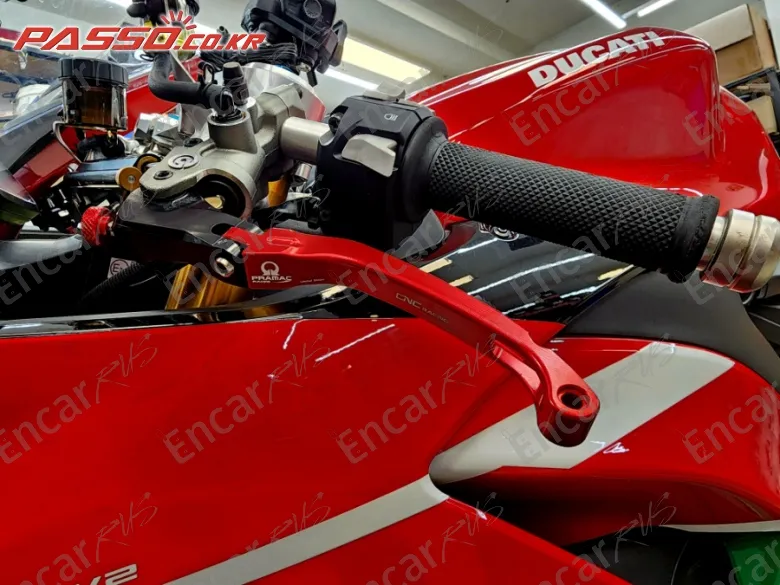 DUCATI PANIGALE V2 - фото 4