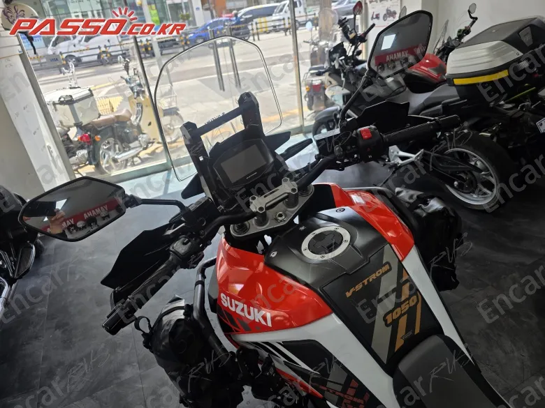 Suzuki V Strom 1050 Xt - фото 3