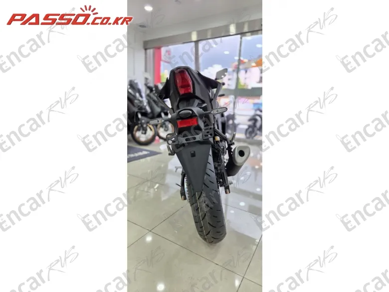 Yamaha Yzf R3 - фото 2