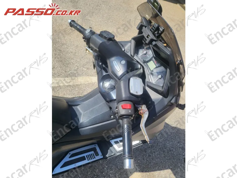 Yamaha T Max 530 - фото 3