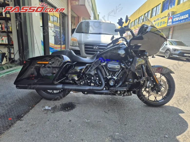 HARLEY-DAVIDSON ROAD GLIDE SPECIAL - фото 0